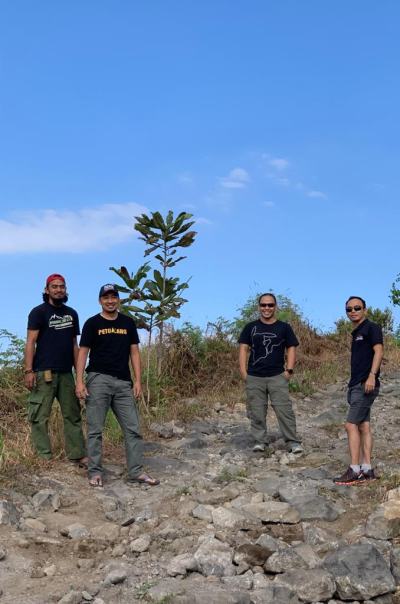 Penanaman pohon di Gunung Ceremai