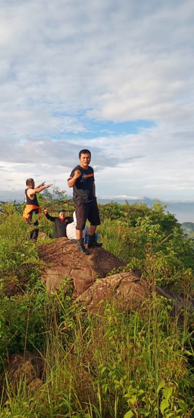 Penanaman pohon di bandung gunung pipisan