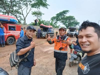 Respon dayung patah ( hanyut di sungai)
