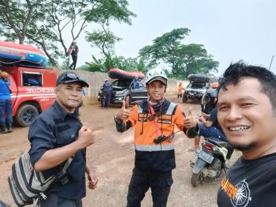 Respon dayung patah ( hanyut di sungai)